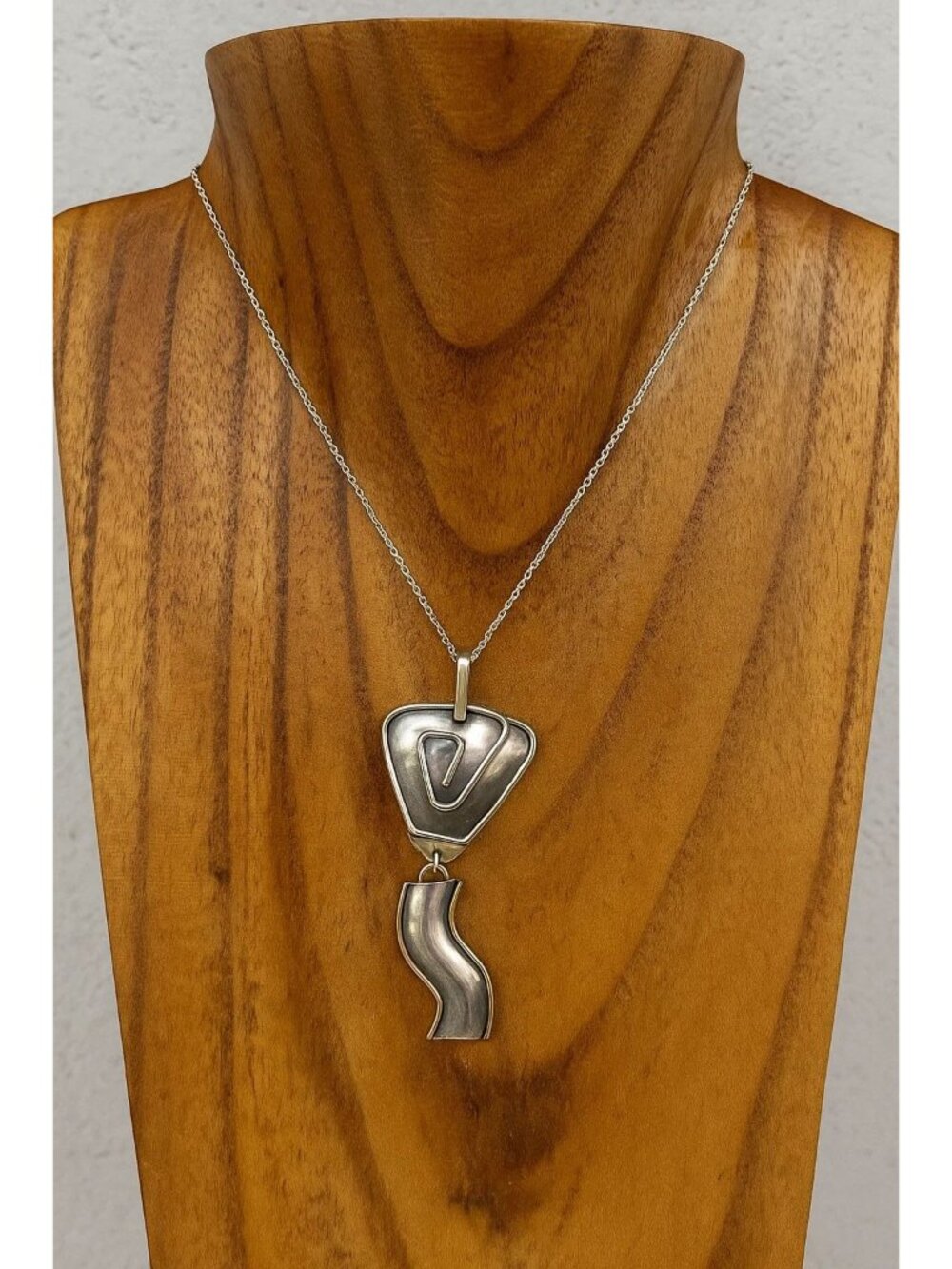 Silver 925 Mixed Metal Pendant from Peru Abstract Triangle Wavy Dangling Tail